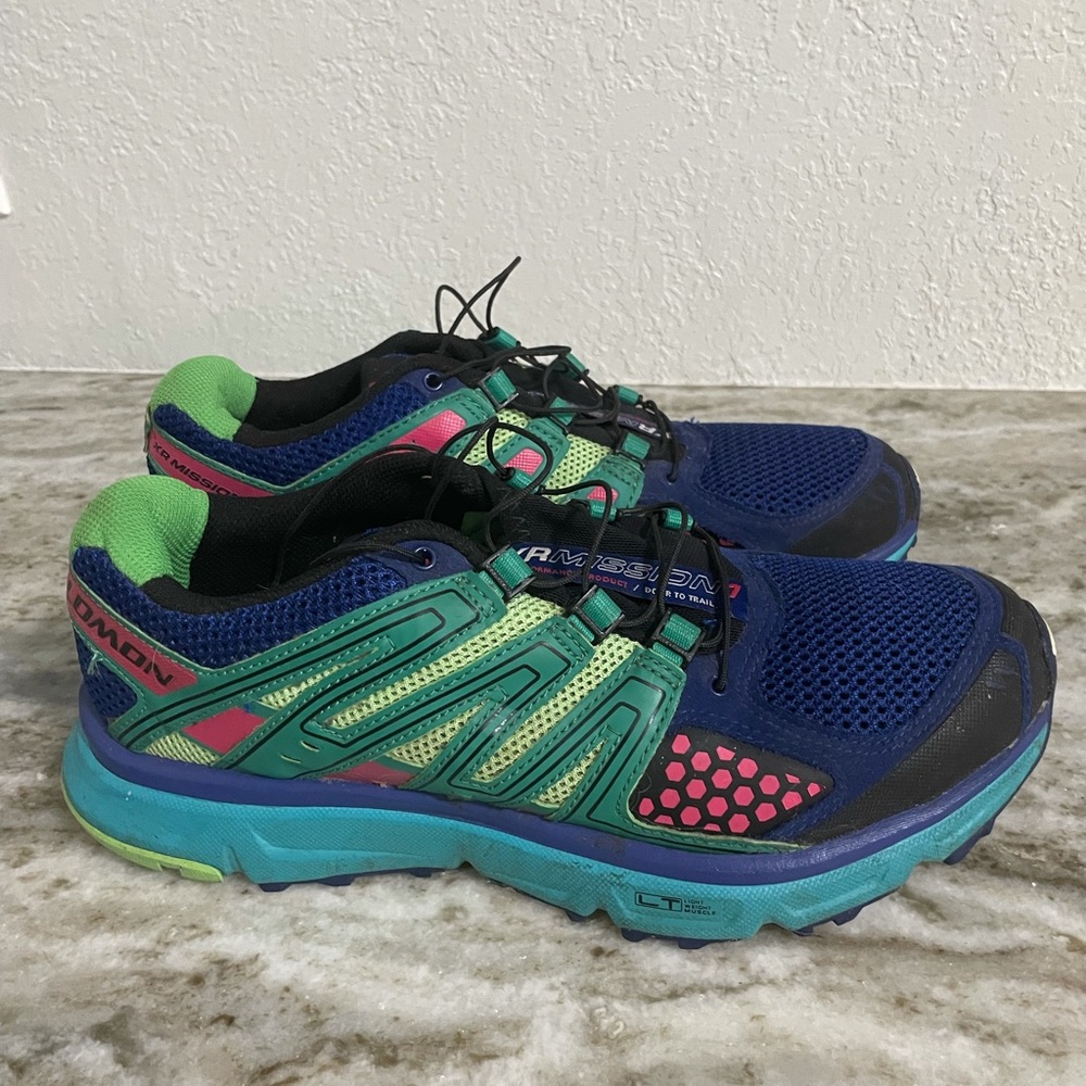 Salomon Women’s Trail Running Shoes sz 8.5